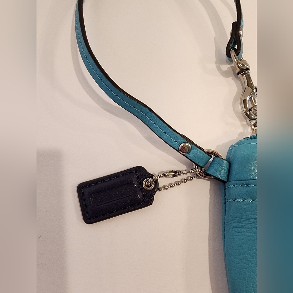 Coach Turquoise Leather Turn Lock Medium Wristlet - Picture 2 of 7